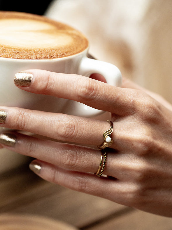 Ripple Mother of Pearl Ring, Mother of Pearl Ring, Handmade Ring, Brass Ring, Ring.