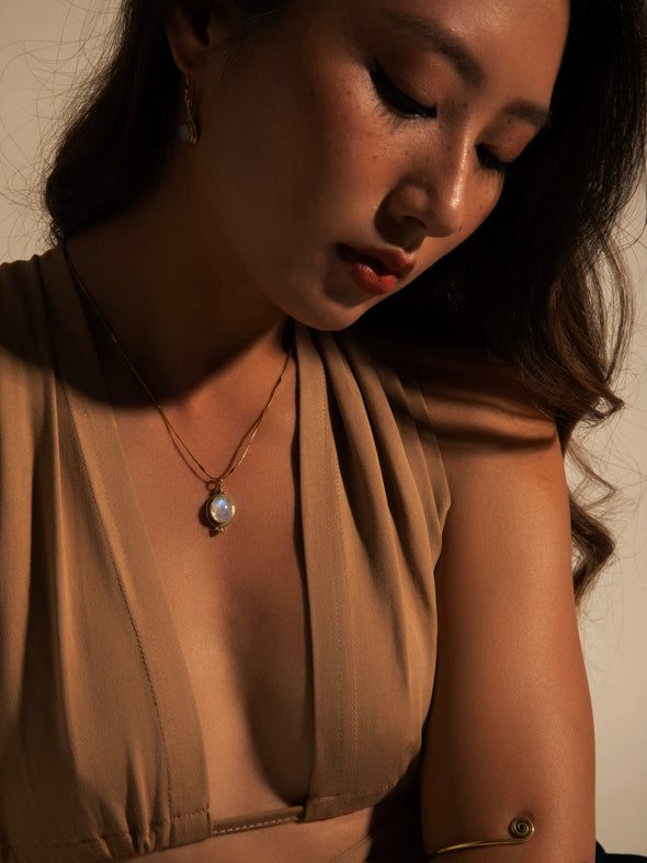 Malati Gemstone Necklace - Moonstone Necklace, Gemstone Jewelry