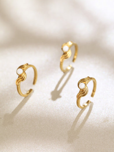 Ripple Mother of Pearl Ring, Mother of Pearl Ring, Handmade Ring, Brass Ring, Ring.