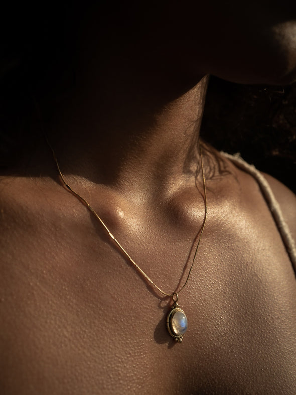 Malati Gemstone Necklace - Purple Labradorite Necelace, Blue Labradorite Necklace, Moonstone Necklace