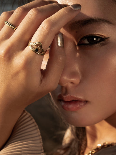 Mix and Match Brass Ring (The Crown Black Onyx-Red Onyx, Kamada, Vasana)